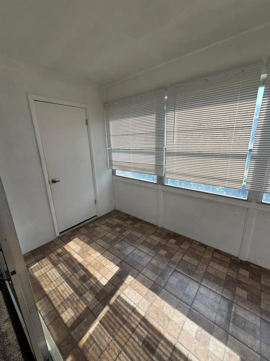 2302 SUNRISE BOULEVARD #105 Fort Pierce, FL 34982