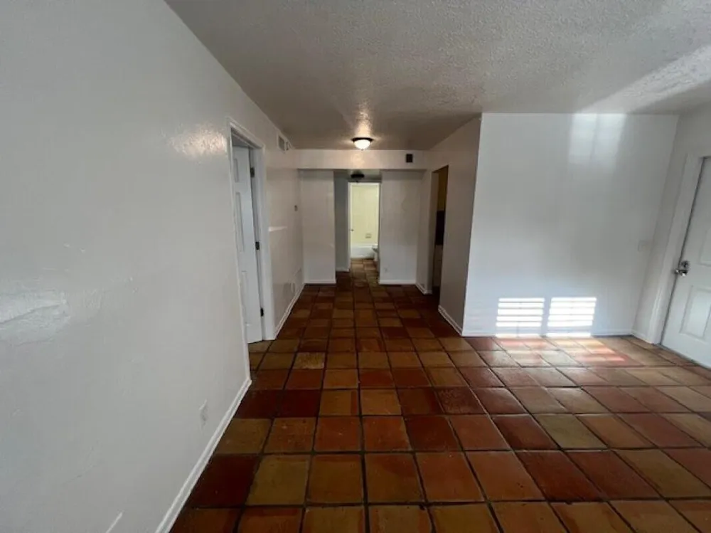 1609 S Federal Highway #103 