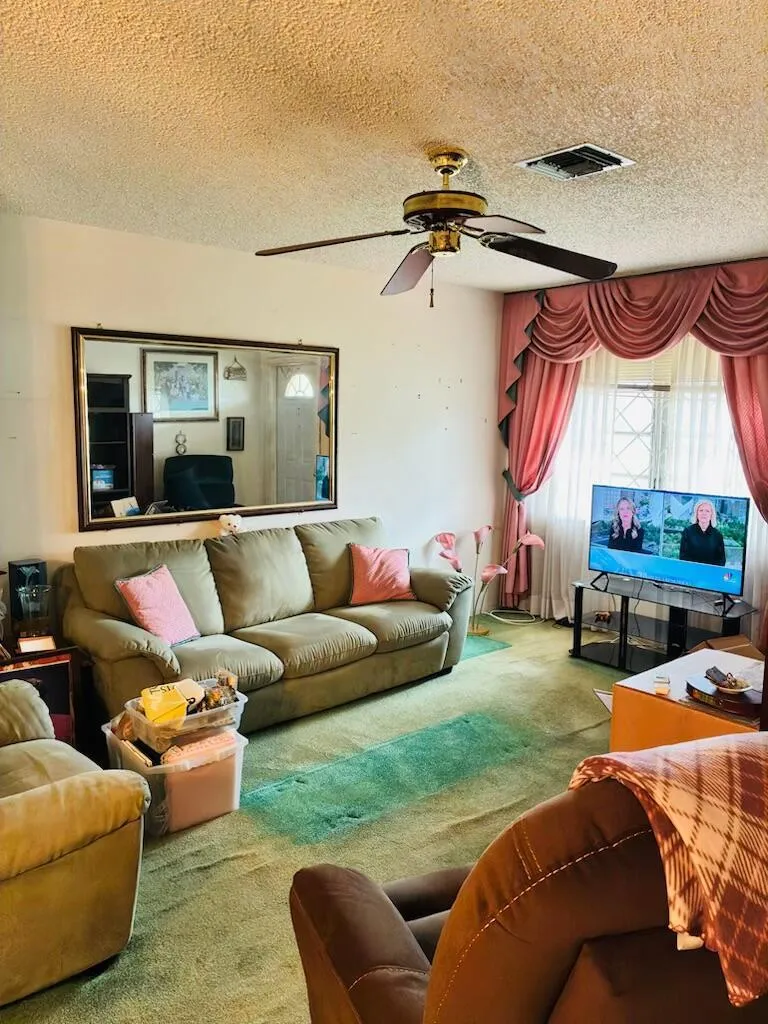 1321 NW 32nd Avenue Lauderhill, FL 33311