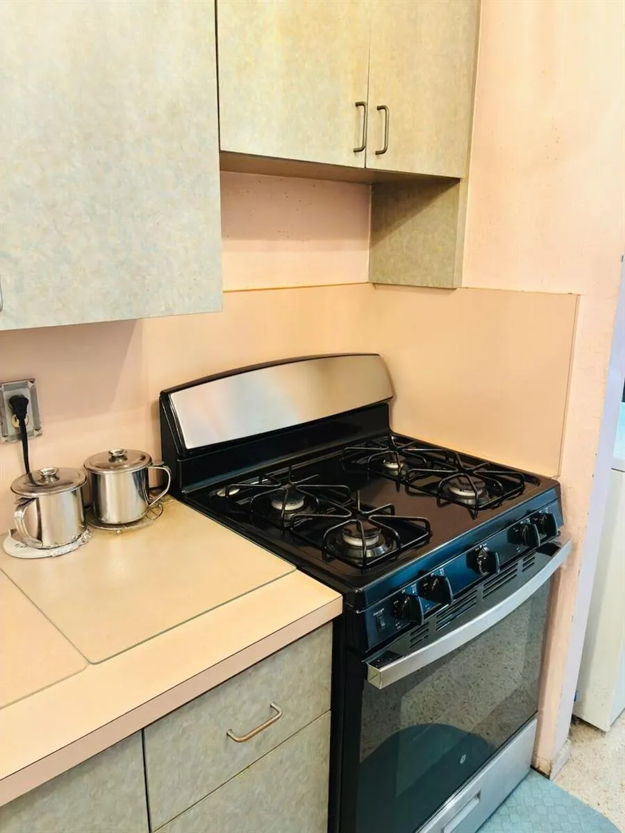 1321 NW 32nd Avenue Lauderhill, FL 33311