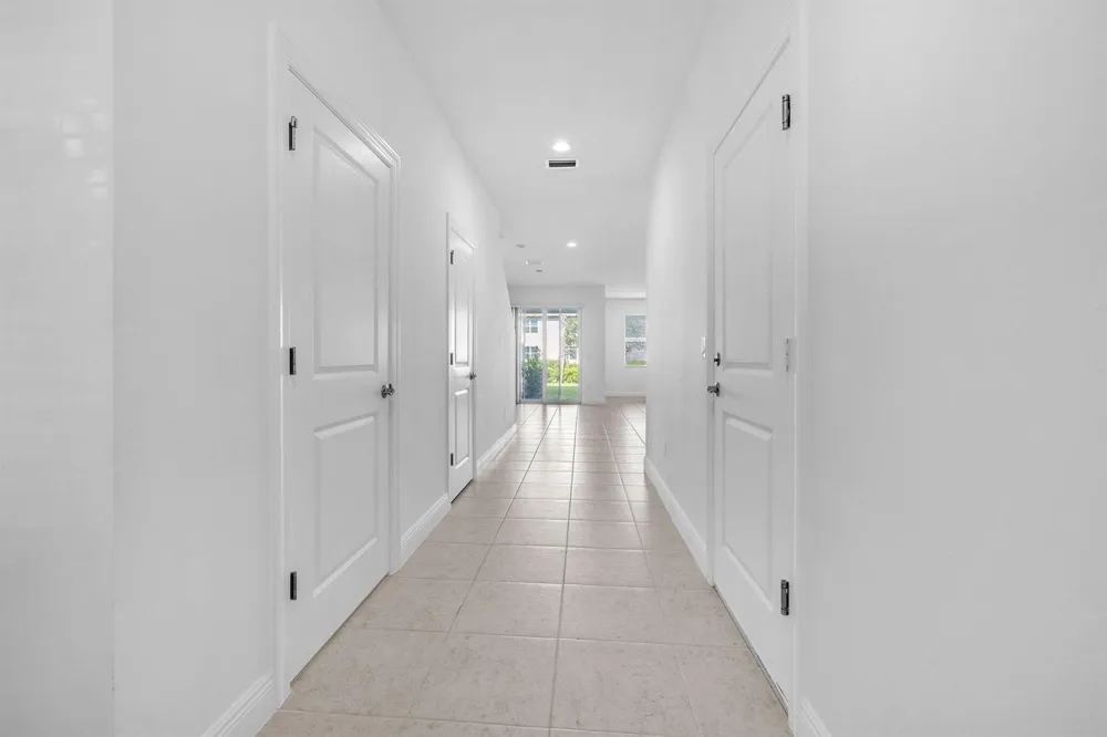 540 Sanderling Circle Deerfield Beach, FL 33442