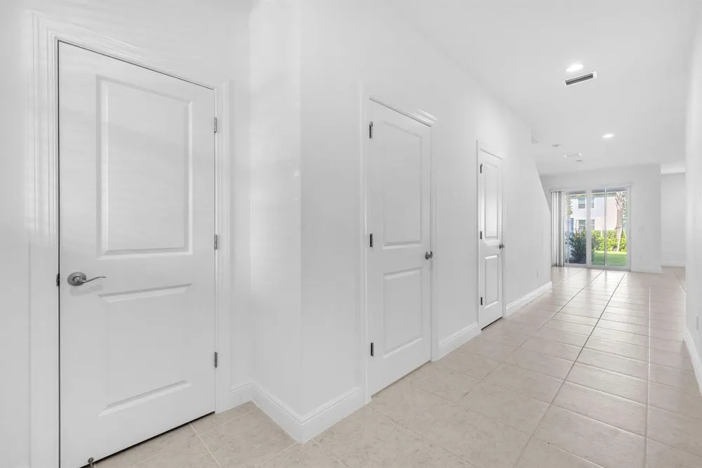 540 Sanderling Circle Deerfield Beach, FL 33442