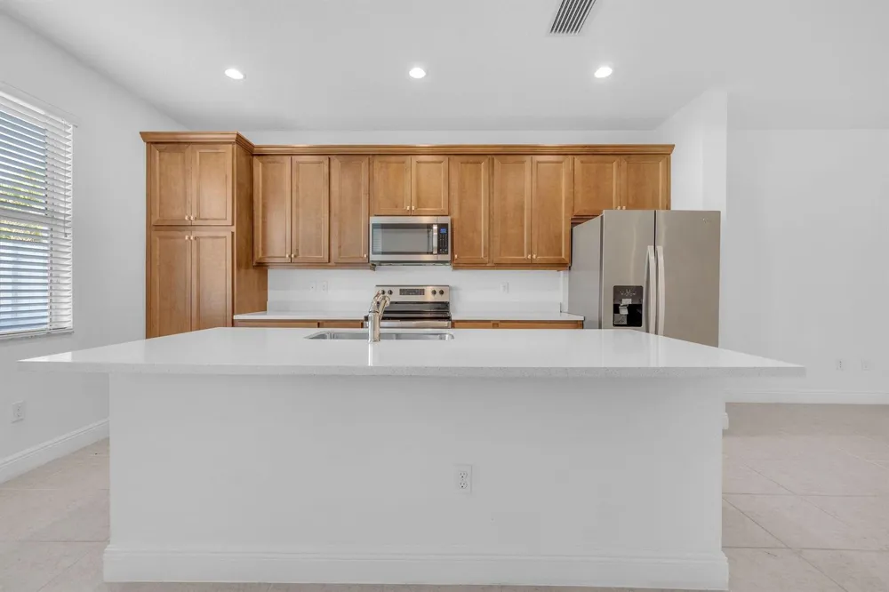 540 Sanderling Circle Deerfield Beach, FL 33442