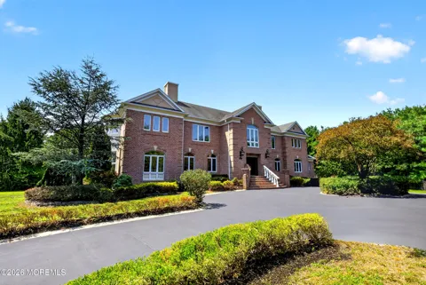 1 Parkwood Lane