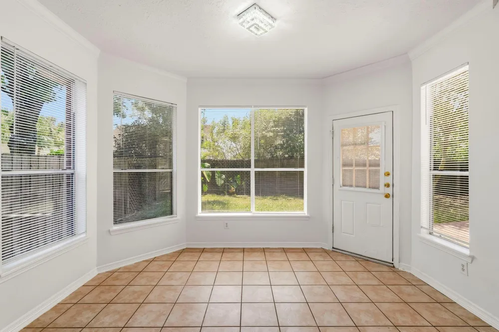 1925 Lori Court Seabrook, TX 77586