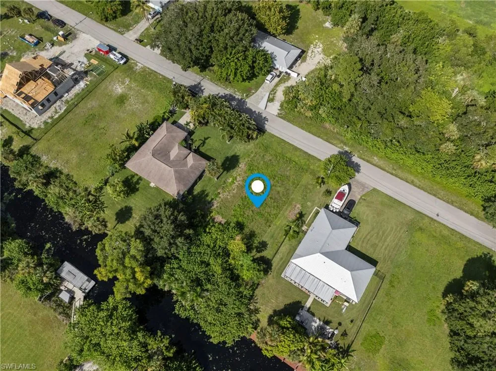 2191 Safe Harbour Court Alva, FL 33920