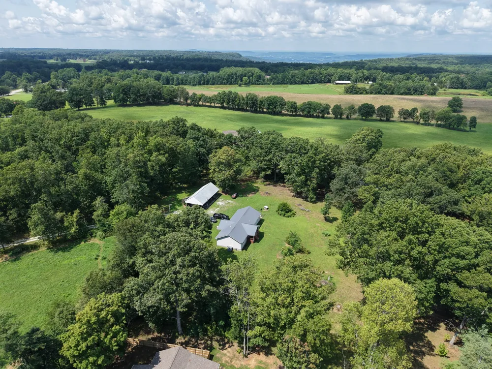 8607 Crossville Hwy Sparta, TN 38583