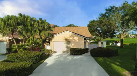 533 Prestwick Circle