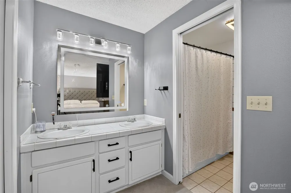 14002 NE 7th Circle Vancouver, WA 98684