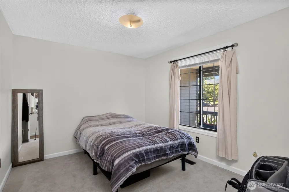 14002 NE 7th Circle Vancouver, WA 98684