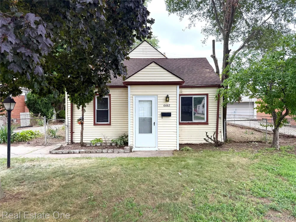 6662 Gulley Road Dearborn Heights City, MI 48127