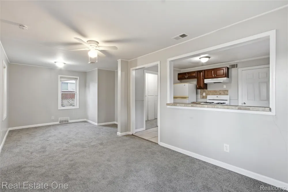 6662 Gulley Road Dearborn Heights City, MI 48127