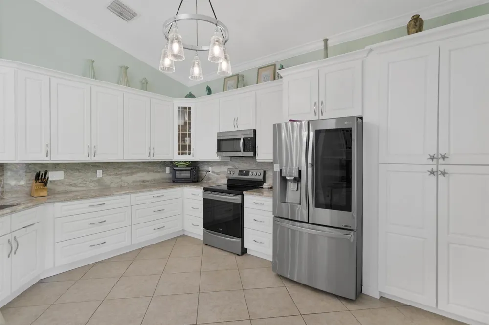 5411 Place Lake Drive Fort Pierce, FL 34951
