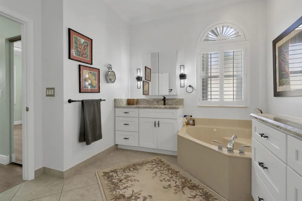 5411 Place Lake Drive Fort Pierce, FL 34951