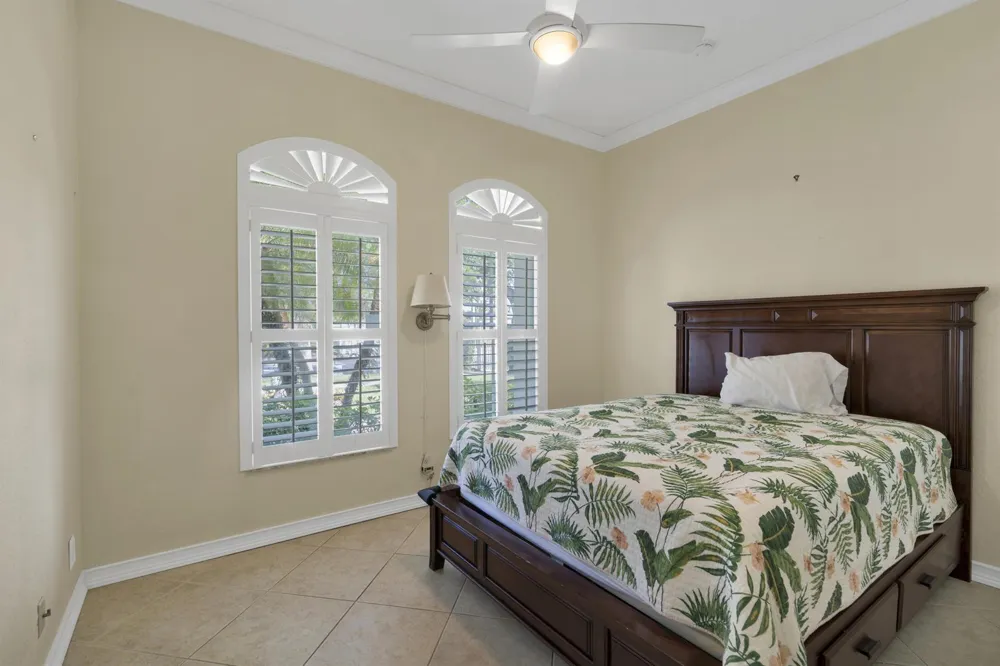 5411 Place Lake Drive Fort Pierce, FL 34951