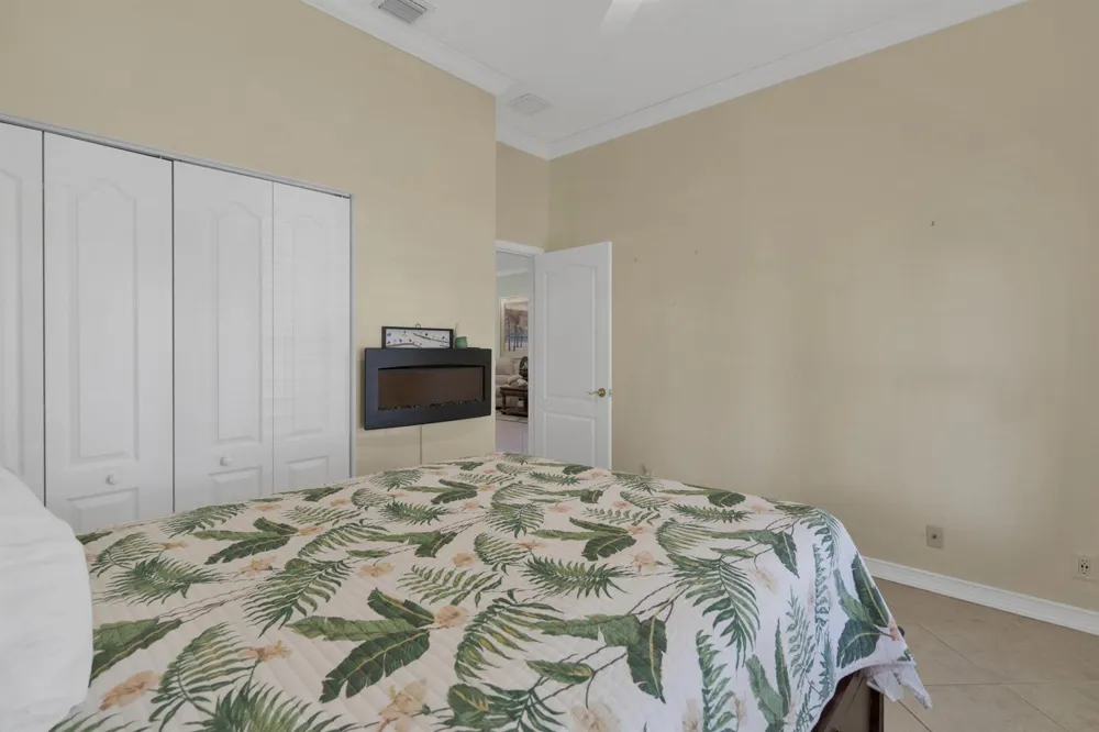 5411 Place Lake Drive Fort Pierce, FL 34951