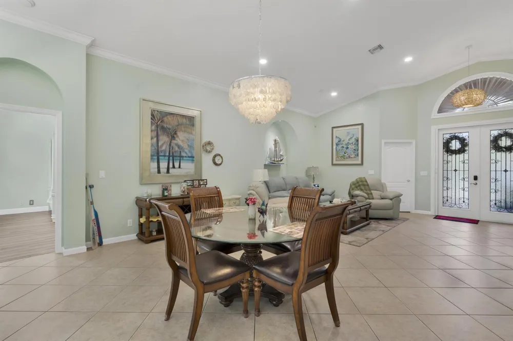 5411 Place Lake Drive Fort Pierce, FL 34951