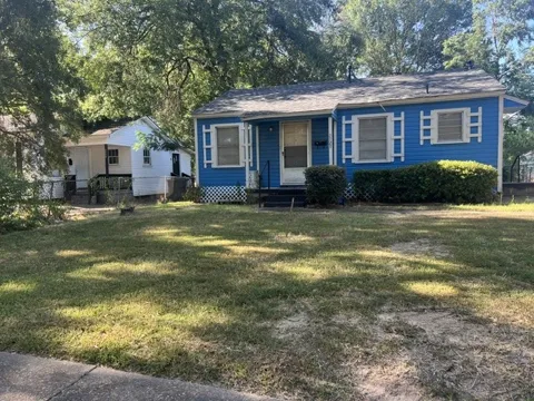 2727 Mimosa Avenue