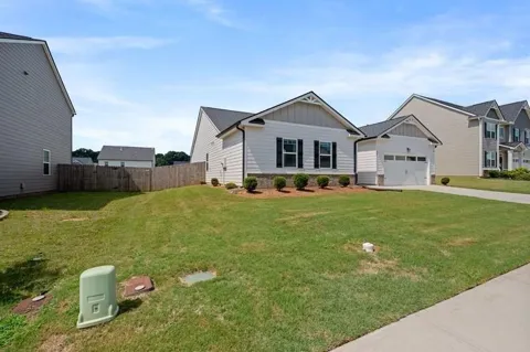 647 Graham Campbell Lane
