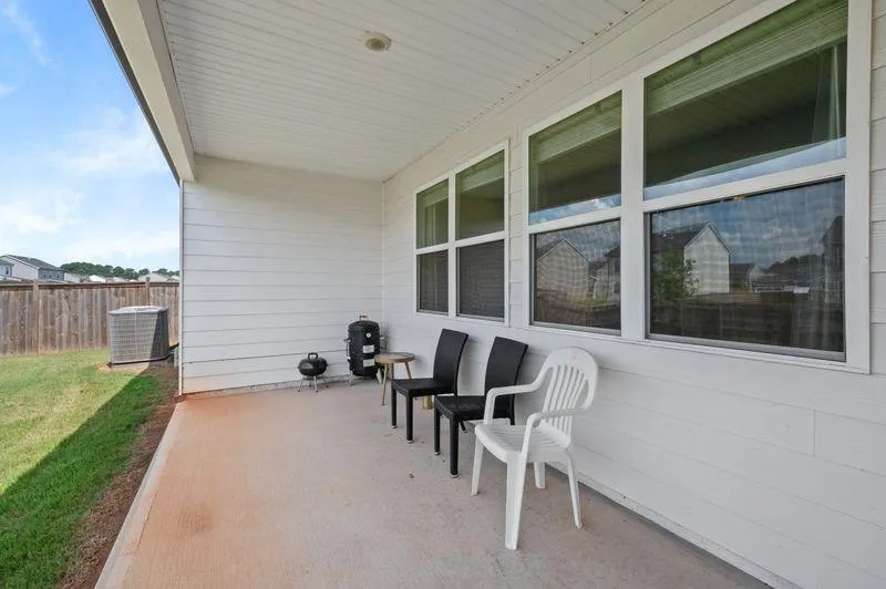 647 Graham Campbell Lane Statham, GA 30666