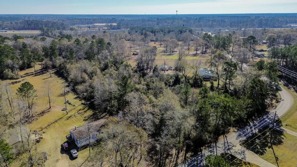 378 County Road 381 Cleveland, TX 77328