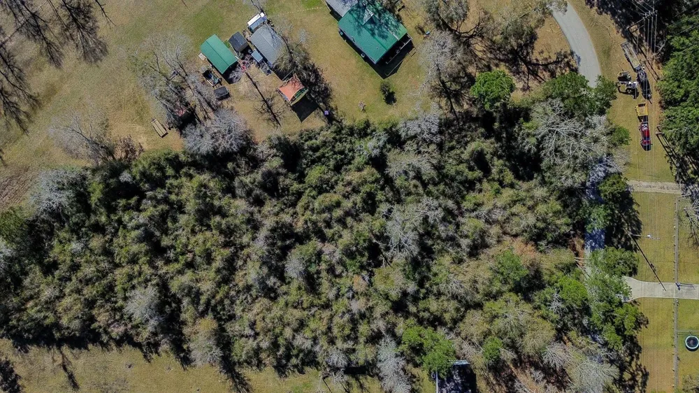 378 County Road 381 Cleveland, TX 77328