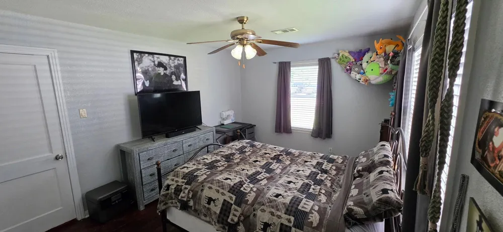 1208 Chevy Chase Drive Angleton, TX 77515