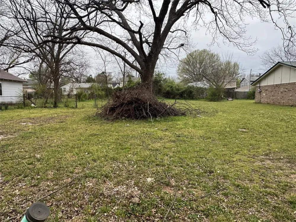 1215 Gessel Street Seminole, OK 74868