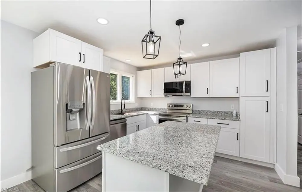 305 Rollingwood Road Jamestown, NC 27282