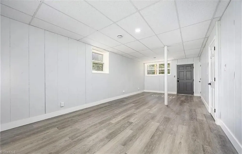 305 Rollingwood Road Jamestown, NC 27282
