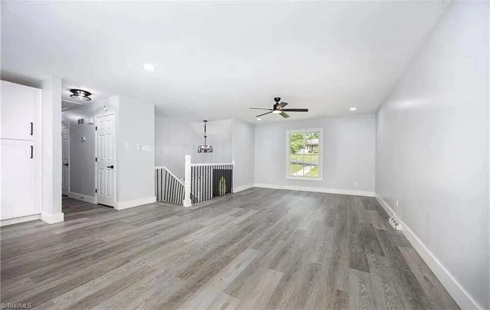 305 Rollingwood Road Jamestown, NC 27282