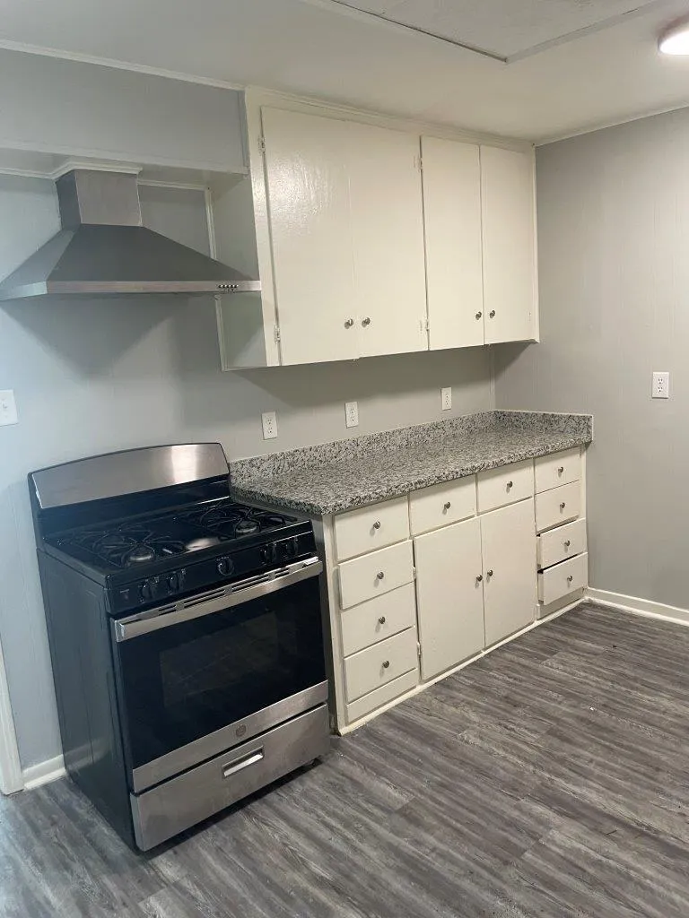 905 Arcola Street Angleton, TX 77515