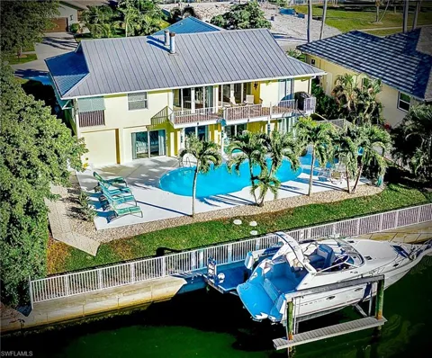 468 Capri Court