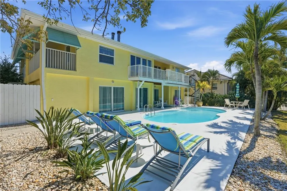 468 Capri Court Marco Island, FL 34145