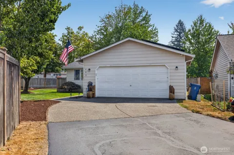 408 Amberwood Circle