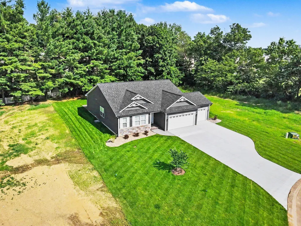4490 Wesley Circle Comstock Charter Township, MI 49048