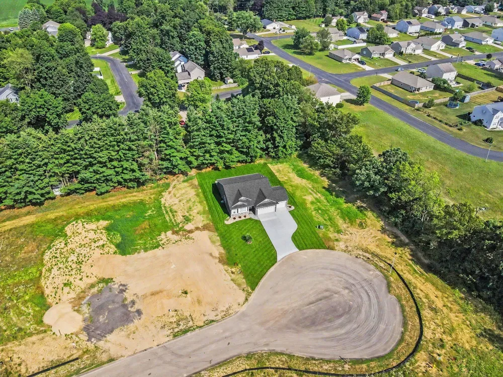 4490 Wesley Circle Comstock Charter Township, MI 49048