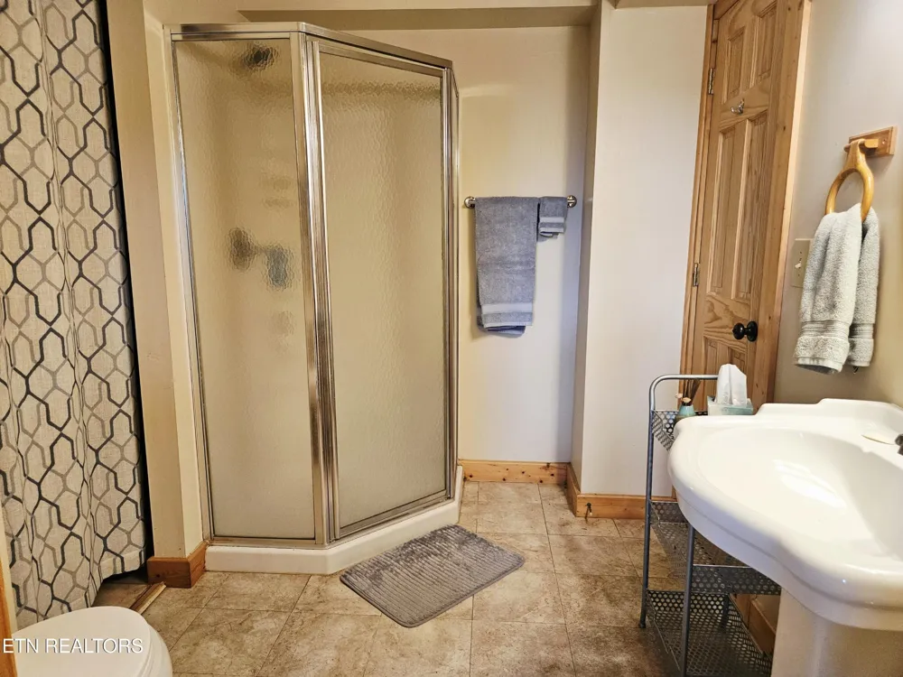 100 Warriors Passage Drive Tellico Plains, TN 37385