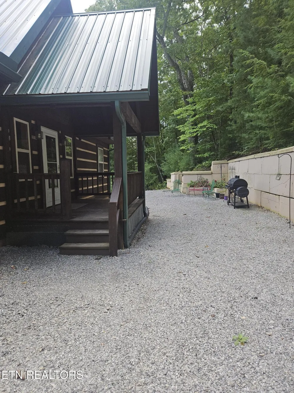 100 Warriors Passage Drive Tellico Plains, TN 37385