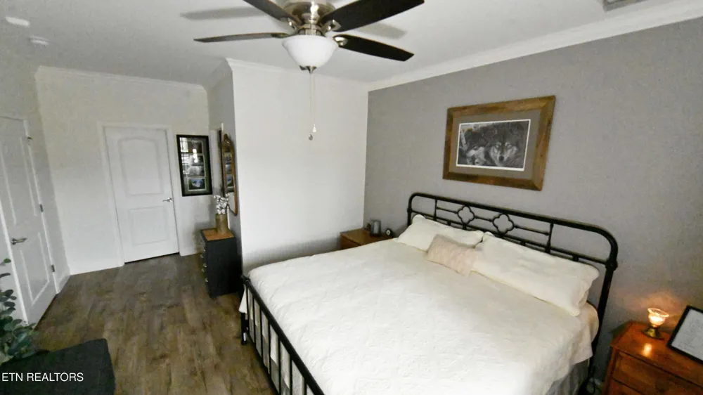 223 Bishops Cap #105 Townsend, TN 37882