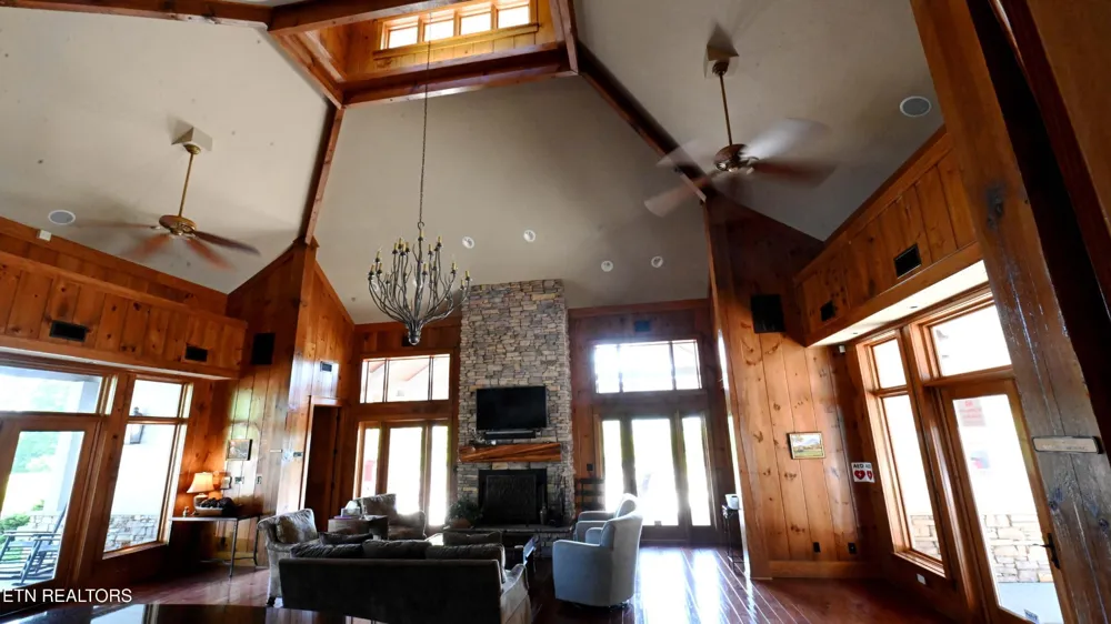 223 Bishops Cap #105 Townsend, TN 37882
