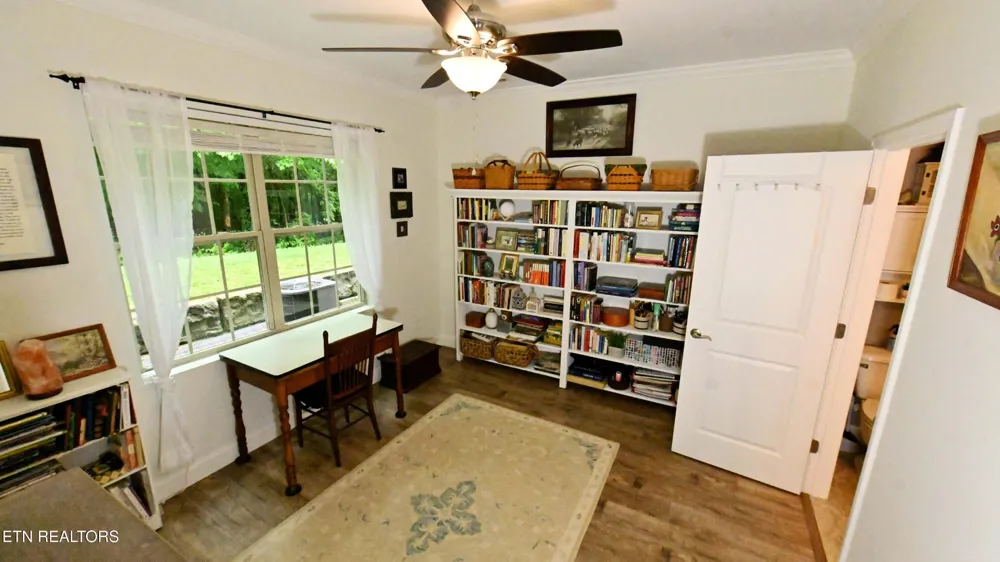 223 Bishops Cap #105 Townsend, TN 37882