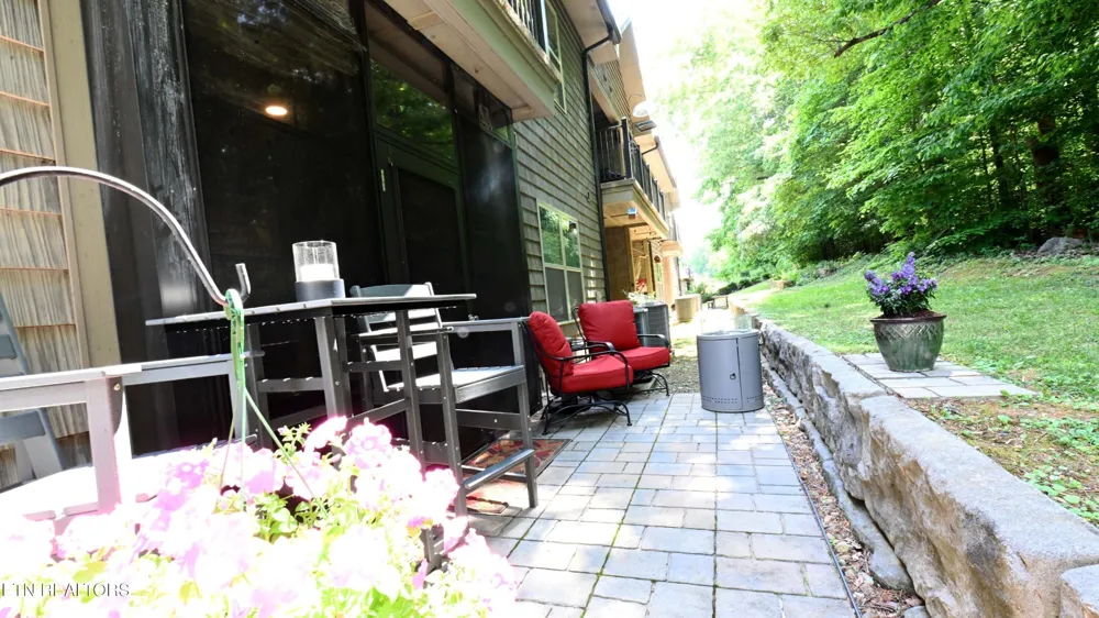 223 Bishops Cap #105 Townsend, TN 37882