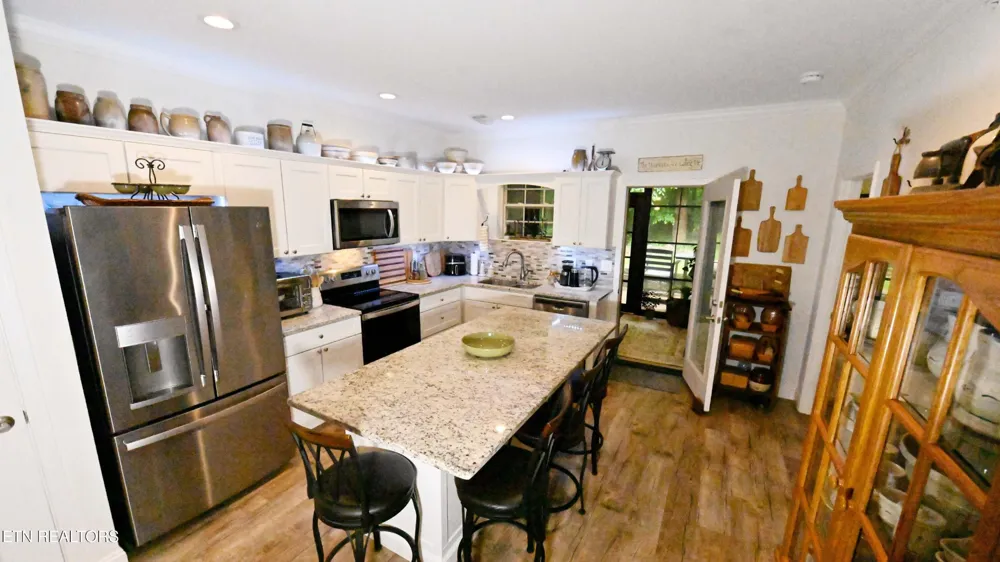 223 Bishops Cap #105 Townsend, TN 37882