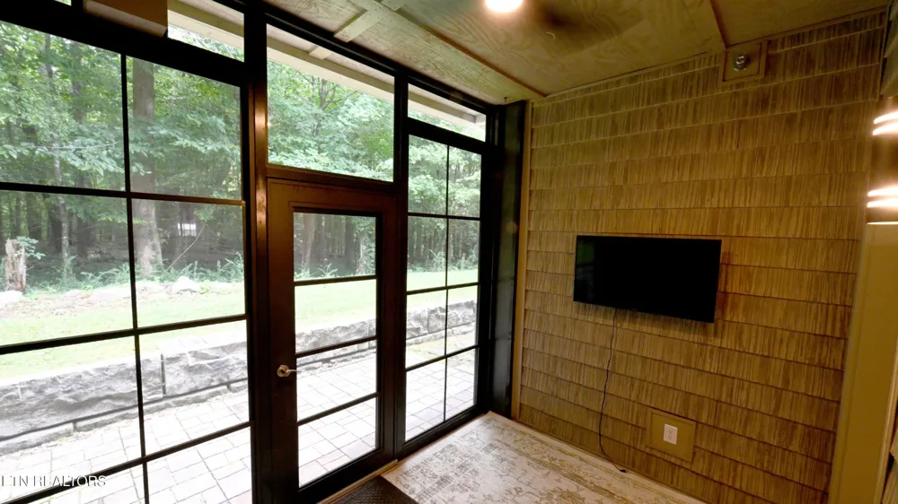 223 Bishops Cap #105 Townsend, TN 37882