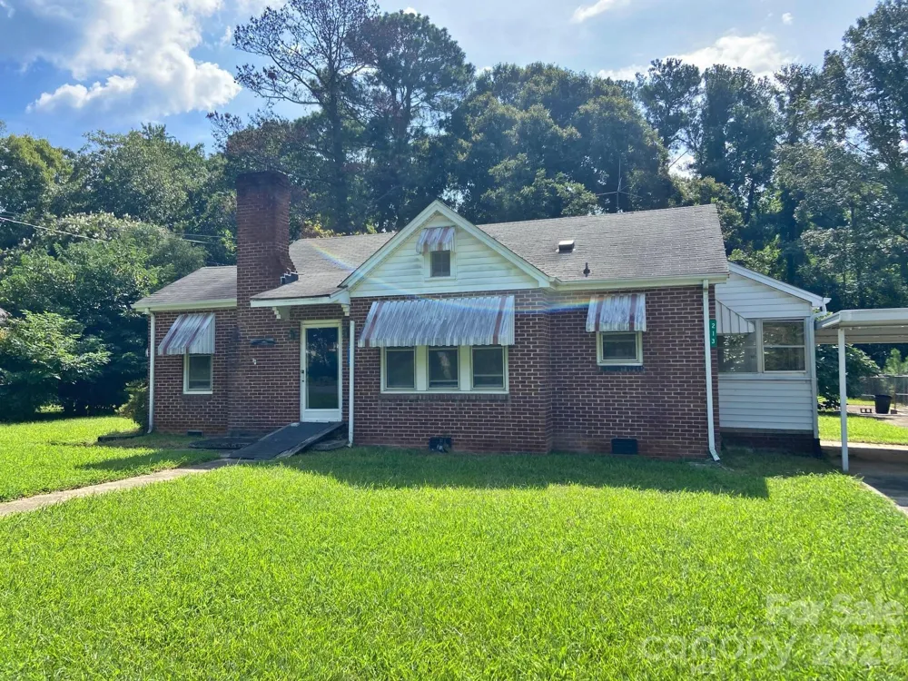 213 Wiley Avenue York, SC 29745