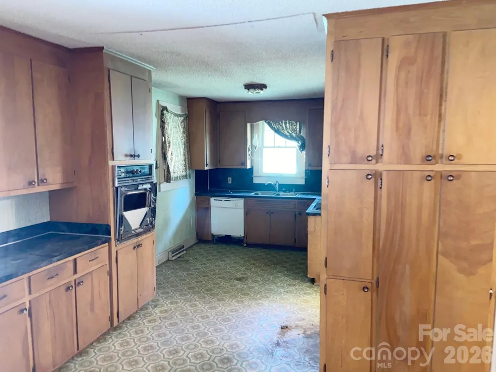 213 Wiley Avenue York, SC 29745