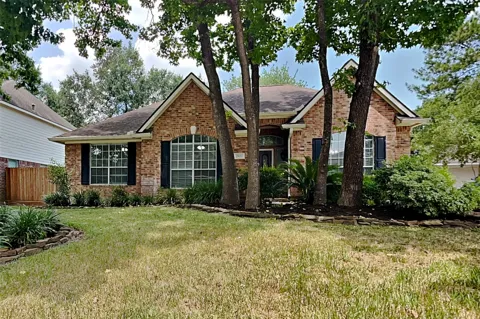 2922 Maple Bend Drive