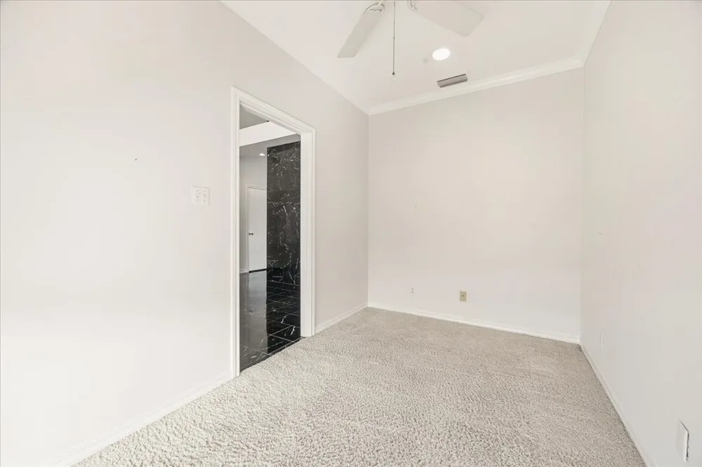 22 One Main Place Benbrook, TX 76126