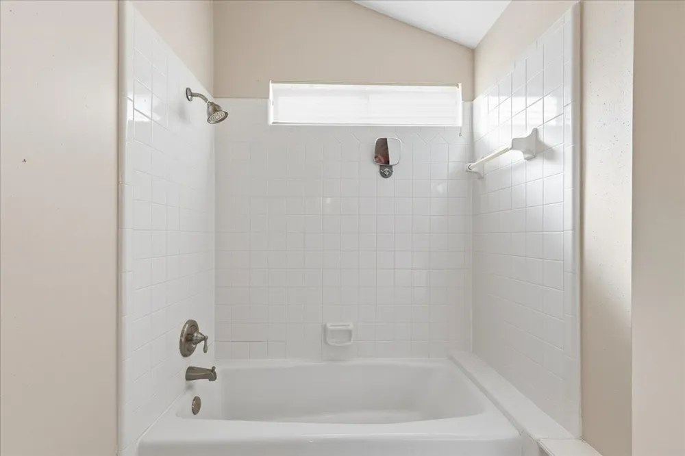 22 One Main Place Benbrook, TX 76126